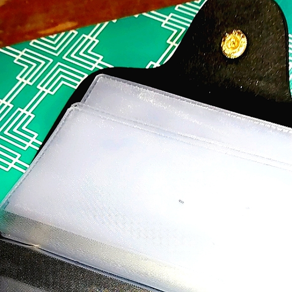 Card holder - Picture 2 of 3